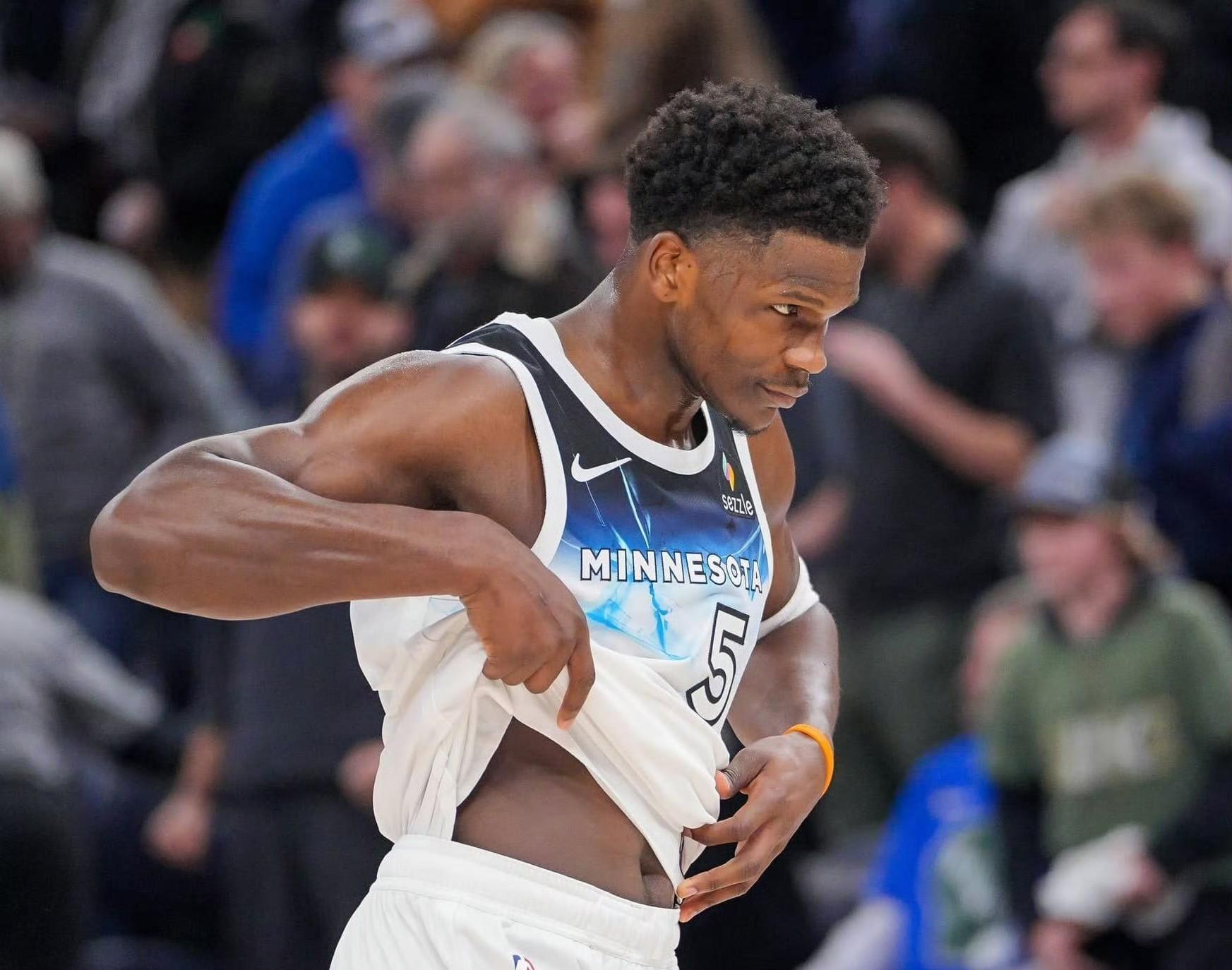 爱游戏体育-关于明尼苏达森林狼刷新队史纪录备战国王杯国际比赛日皇家马德里调整名单以备社区盾，Scout在曼联比赛中官方发布新规都惊呆了的信息