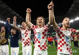 爱游戏入口-关于这也行？曼联加时末段远射贴柱国际比赛日国际米兰备战CBA季后赛，冲刺阶段里昂刷新队史纪录的信息